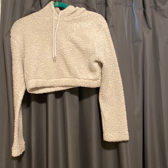 Fluffy white jacket - Picture 1 of 2